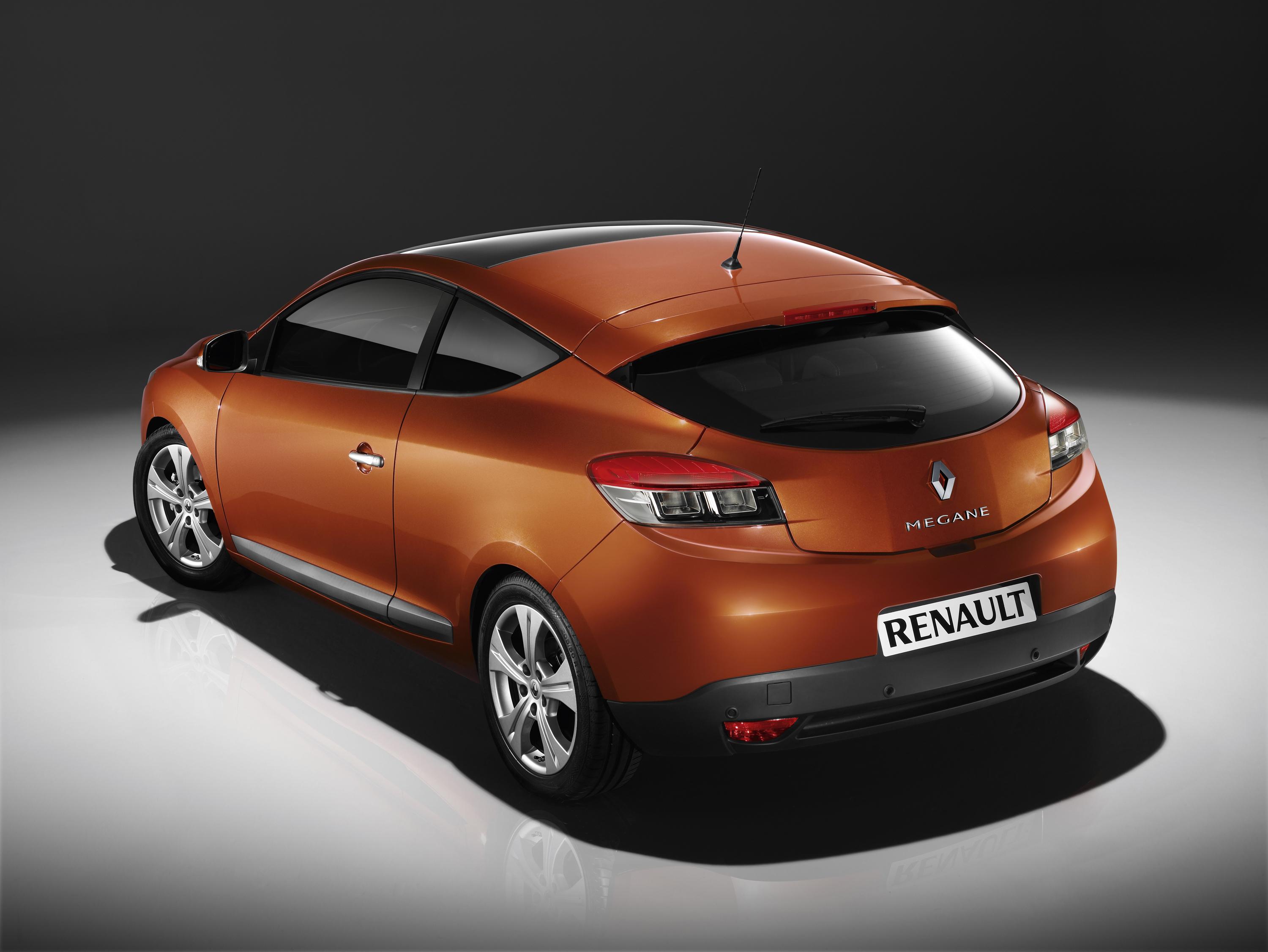 Хэтчбеки с подогревом. Трехдверный Рено Меган купе. Renault Megane 3 Coupe. Рено Меган 3 купе. Рено Меган 3 хэтчбек 3 двери.