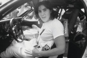 Les femmes et l'automobile pendant un siècle