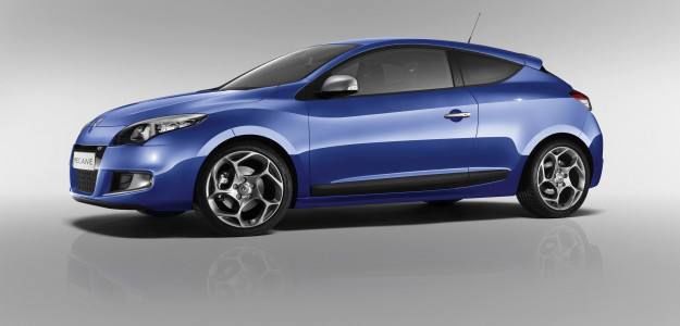 voiture télécommandée megane rs