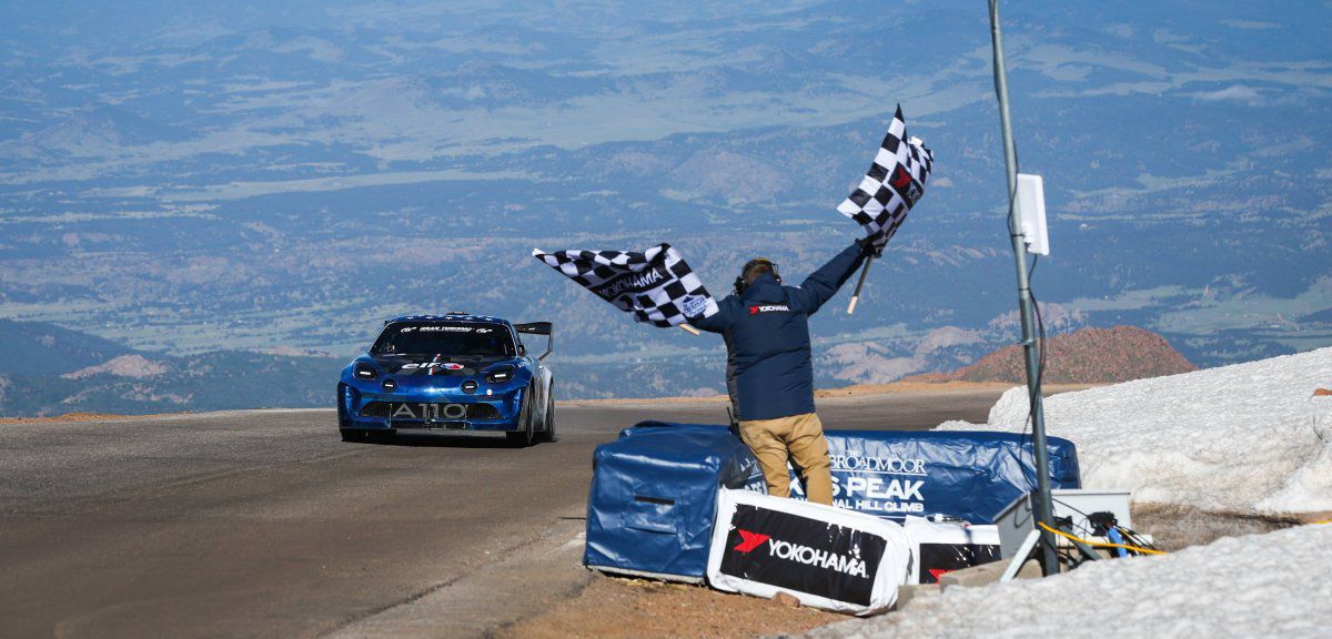 Alpine présente son A110 Pikes Peak pour la course de côte américaine