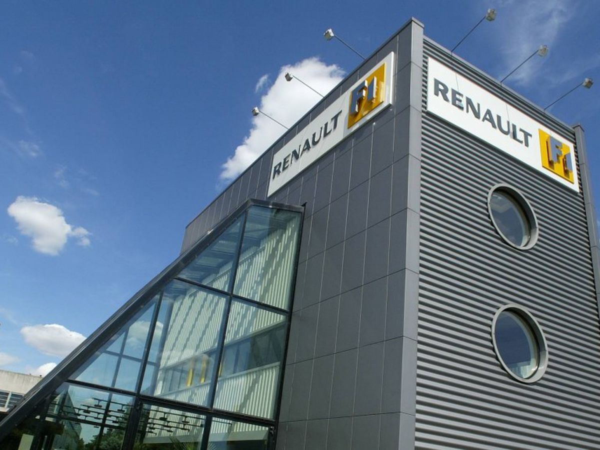 Renault's Viry Sale Is a Quiet Admission About Its Sedan Ambitions — image 4