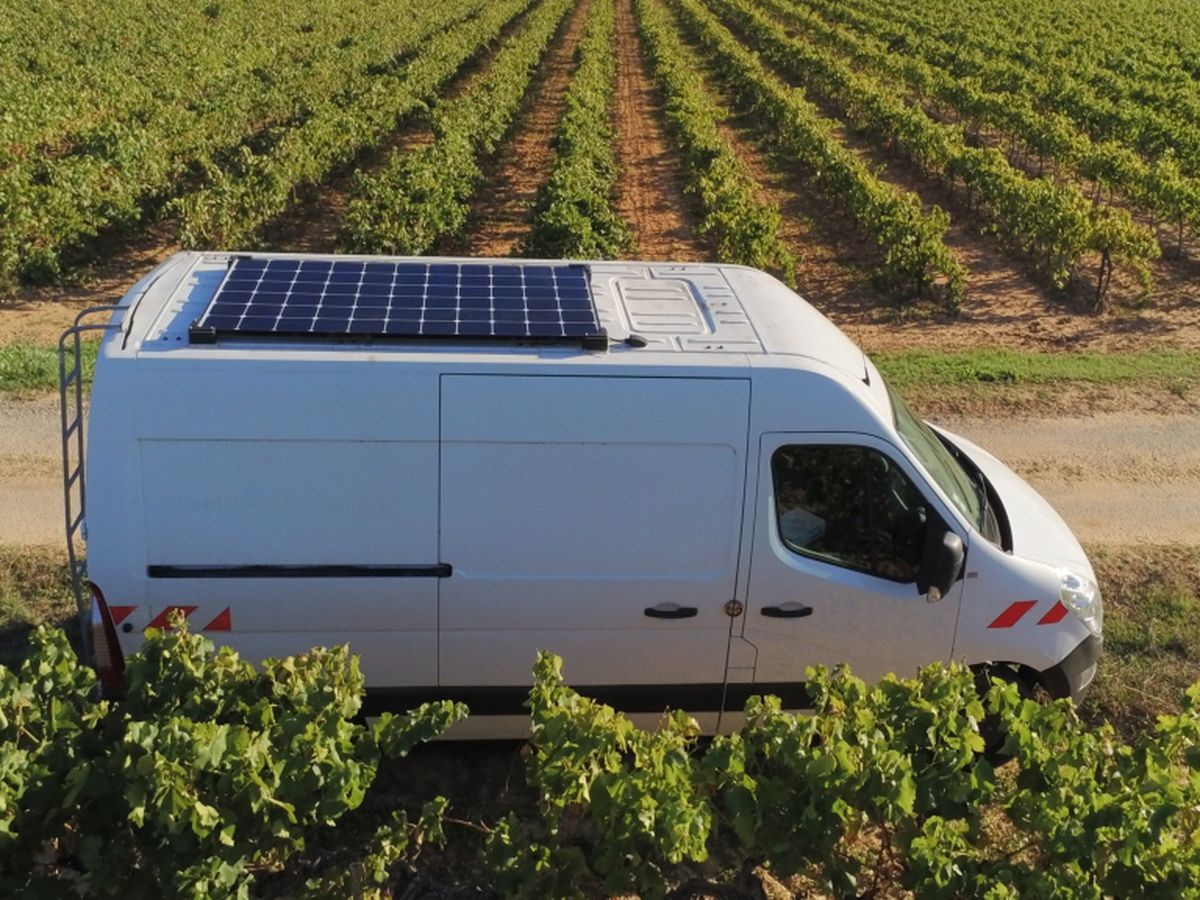 Un van avec ou sans panneau solaire : qu'est-ce que ça change dans la  pratique ? - Van Life Magazine
