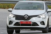 Future R5: le mulet de la voiture surpris en plein essai