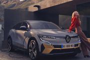 La promo du mois chez Renault: la Clio Hybride au prix de 230 € / mois et la Mégane E-TECH à 300 € / mois 