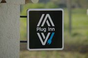 Recharger sa voiture chez un inconnu c'est possible avec Plug-Inn ! Renault 