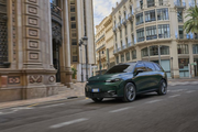 Leapmotor C10 REEV : une technologie hybride dévoilée au Salon de l’Automobile de Bruxelles 2025 Renault 