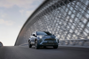 Toyota Yaris Cross 2025 : design, performances et nouveautés du SUV urbain Renault 