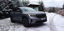 Le Renault Austral face à ses concurrents: le 3008 et le C5-Aircross