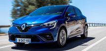Baisse pour Renault et Peugeot en juin, la Clio devant la 208
