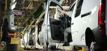 Crise semi-conducteurs : le Groupe Renault touch&eacute; de plein fouet