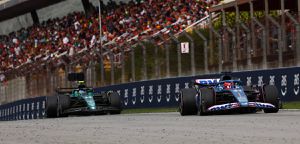 https://www.planeterenault.com/images/300x0/UserFiles/photos/slideshow/ALPINE_espagne2023-00001760_0436_v2.jpg