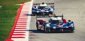 https://www.planeterenault.com/images/300x0/UserFiles/photos/slideshow/Alpine_A424_Endurance_1.jpg