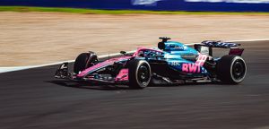 https://www.planeterenault.com/images/300x0/UserFiles/photos/slideshow/Alpine_F1_Monza2025_1.jpg