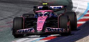 https://www.planeterenault.com/images/300x0/UserFiles/photos/slideshow/Alpine_Grand_Prix_Autriche_2025_2.jpg