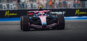 https://www.planeterenault.com/images/300x0/UserFiles/photos/slideshow/Grand_Prix_F1_Miami_2026_3.jpg