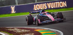 https://www.planeterenault.com/images/300x0/UserFiles/photos/slideshow/Grand_Prix_d’Australie_de_Formule-Alpine.jpg