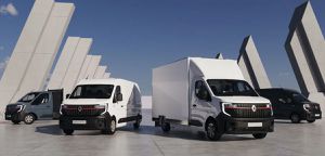 https://www.planeterenault.com/images/300x0/UserFiles/photos/slideshow/Master_RedEDITION.jpg