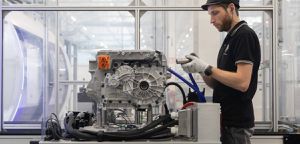 https://www.planeterenault.com/images/300x0/UserFiles/photos/slideshow/Moteur_Renault_7DL.jpg