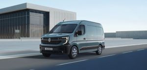 https://www.planeterenault.com/images/300x0/UserFiles/photos/slideshow/Renault_Master_4_2023-4.jpg