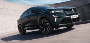 https://www.planeterenault.com/images/300x0/UserFiles/photos/slideshow/Serie-limitee-Renault-Rafale-hypnotic-m.jpg