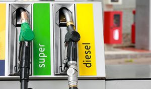 https://www.planeterenault.com/images/300x0/UserFiles/photos/slideshow/carburants-diesel-hausse-essence-hausse.jpg
