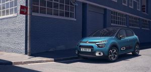 https://www.planeterenault.com/images/300x0/UserFiles/photos/slideshow/citroen-c3-ph2.jpg