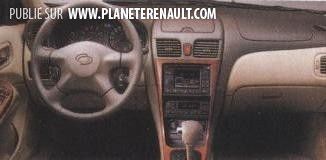 Samsung Motors SM3 (2000) intérieur