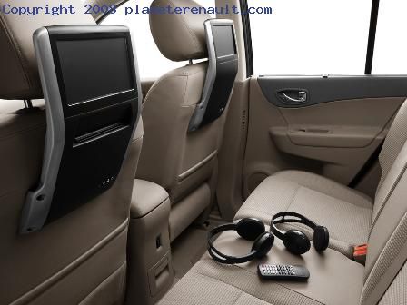 En option, les écrans à l'arrière