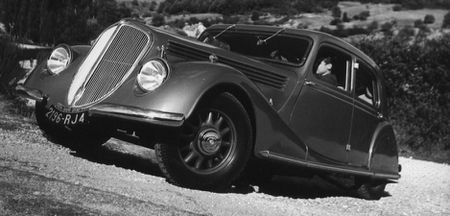 Automobiles - PHOTO VOITURE AUTO ANCIENNE RENAULT A IDENTIFIER