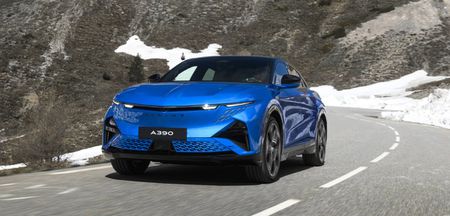 Officiel: voici le futur SUV Alpine A390: design, moteur, batterie, recharge, prix et équipements