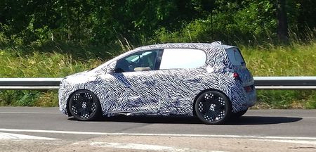 La Twingo de Nissan se nommera Pixo et sa présentation approche !