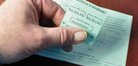 Grandes tendances de l'assurance auto: contrats au tiers, double peine pour les jeunes, inégalités sur le territoire