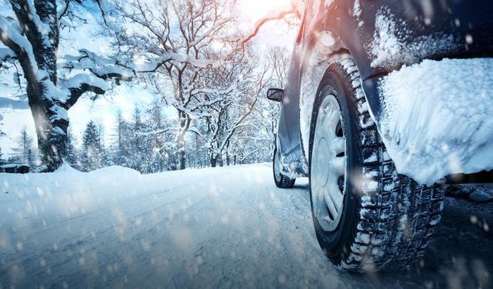 équipez votre véhicule de pneu hiver