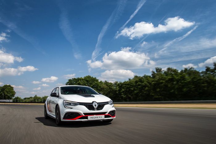 Megane RS Trophy R