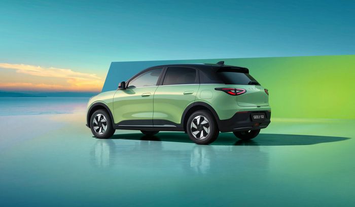 Geely E2