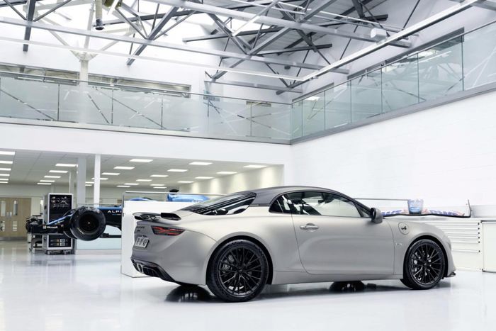 L'A110 S Enstone Edition