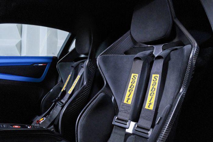 Les sièges Sabelt avec harnais 6 points