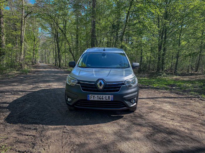 L'Express et le Kangoo Van partagent la même face avant