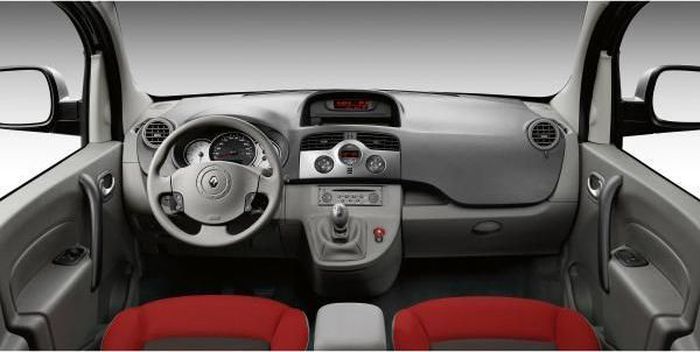 Intérieur rouge Nouveau Renault Kangoo BeBop