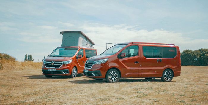Un confrère de Caradisiac rencontré lui aussi en Normandie en essai avec ce Renault Trafic SpaceNomad