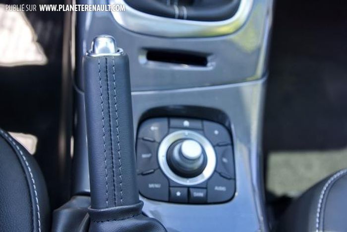 Le Scénic XMOD console centrale