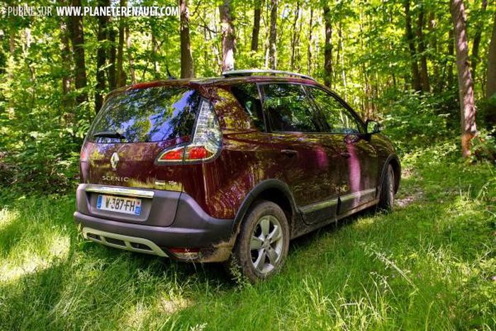 Le Scénic XMOD arrière