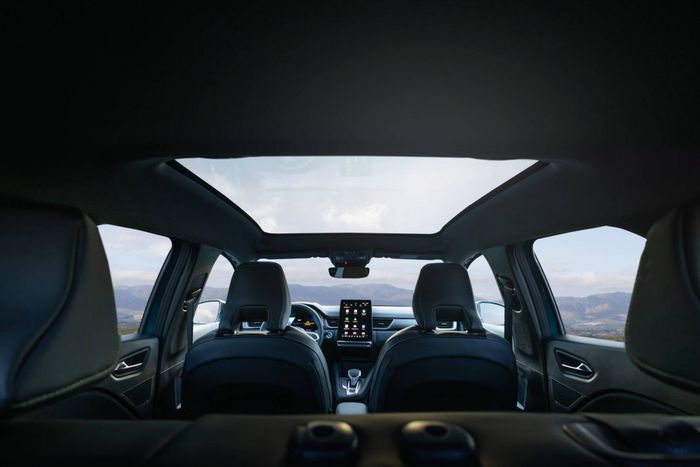 Toit panoramique opacifiant sur le Symbioz