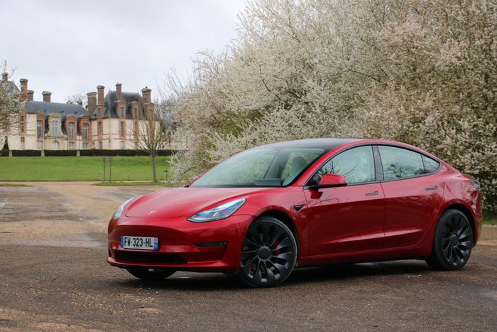 Tesla Model 3, modèle le plus vendu en septembre
