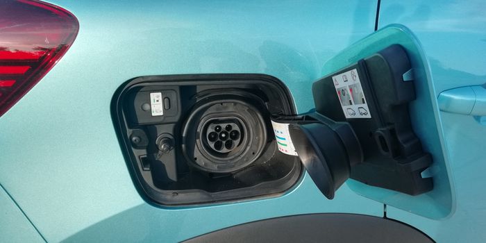 Captur hybride PHEV recharge