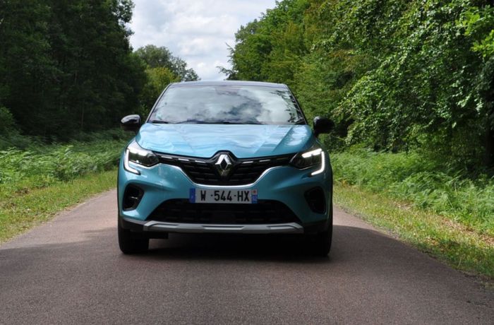 Le Captur est disponible en version hybride et hybride rechargeable 