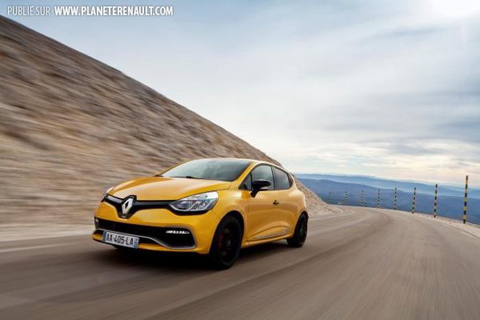 Clio Jaune Sirius