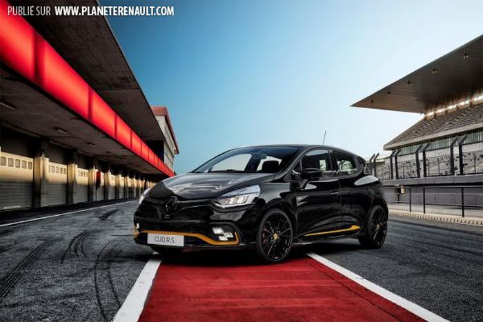 Clio R.S.18 (2018) 0