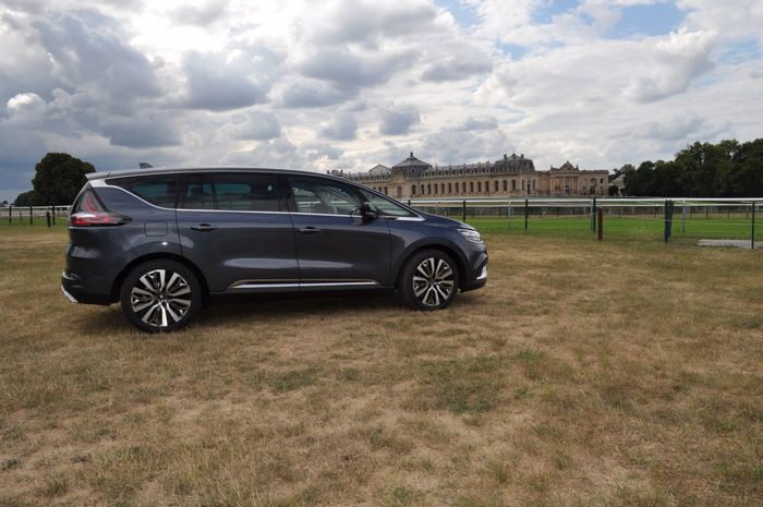 Renault Espace Initiale Paris