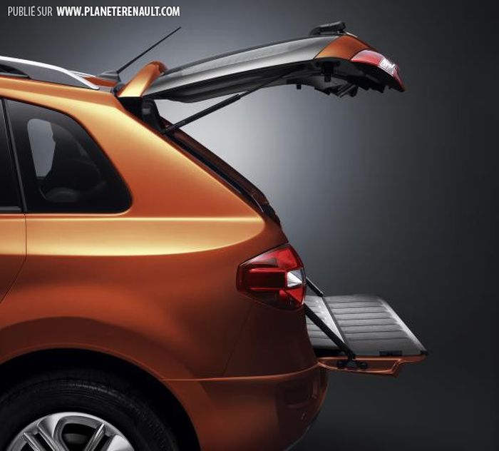 Renault Koleos 2011 ouverture de coffre